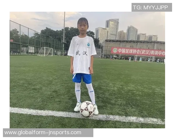 马德兴呼吁重视85后教练王洪亮为土帅树立榜样推动中国足球发展 马德兴呼吁重视85后教练王洪亮为土帅树立榜样推动中国足球发展