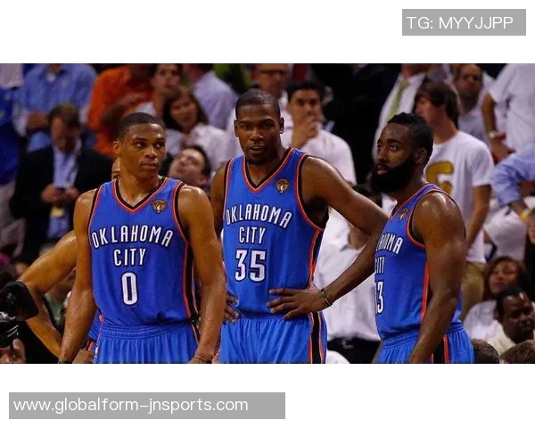 杜兰特深情回忆与哈登的兄弟情谊从年轻时开始的故事