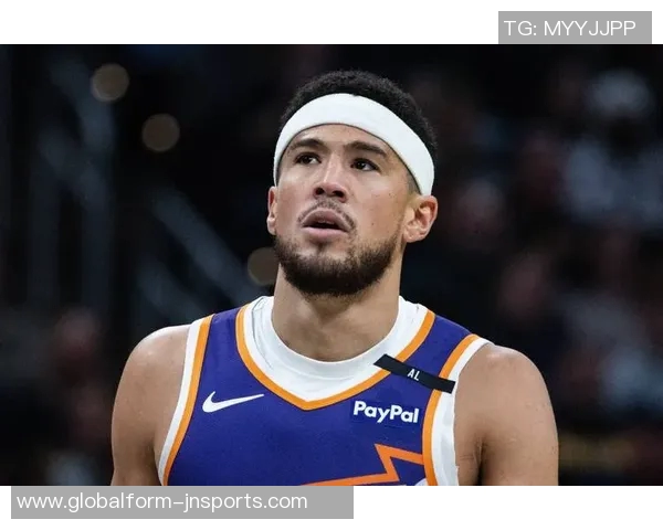 布克三分球失准却依然贡献24分4板7助1断展现全面能力