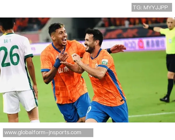 刘洋与卡扎伊什维利互换国家队球衣合影引发热议是走还是留的抉择时刻 刘洋与卡扎伊什维利互换国家队球衣合影引发热议是走还是留的抉择时刻